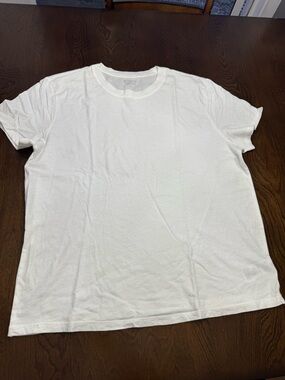 Athleta Men's White Short-Sleeve Crew Tee